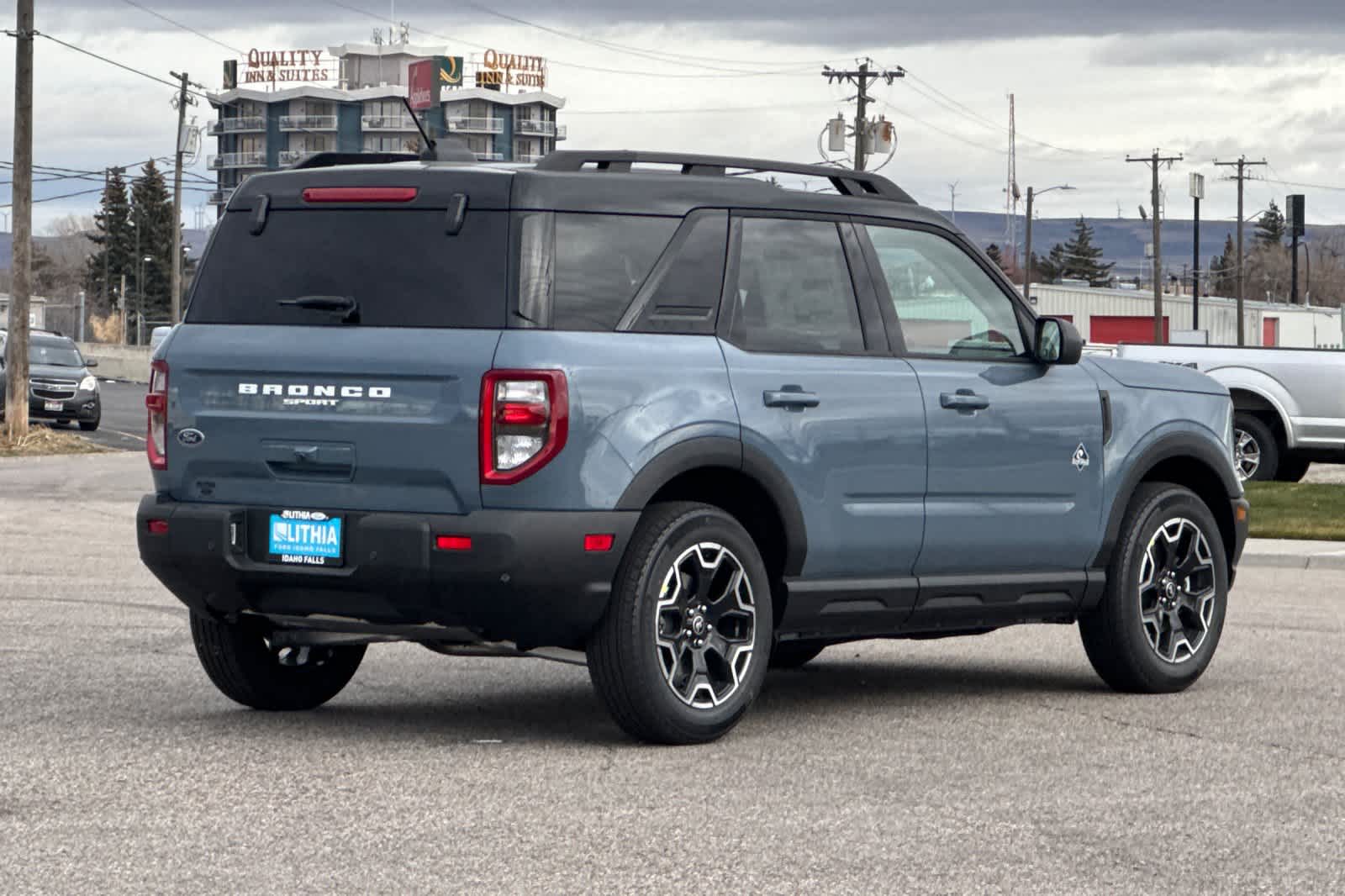 Thumbnail: 2025 Ford Bronco Sport - 2