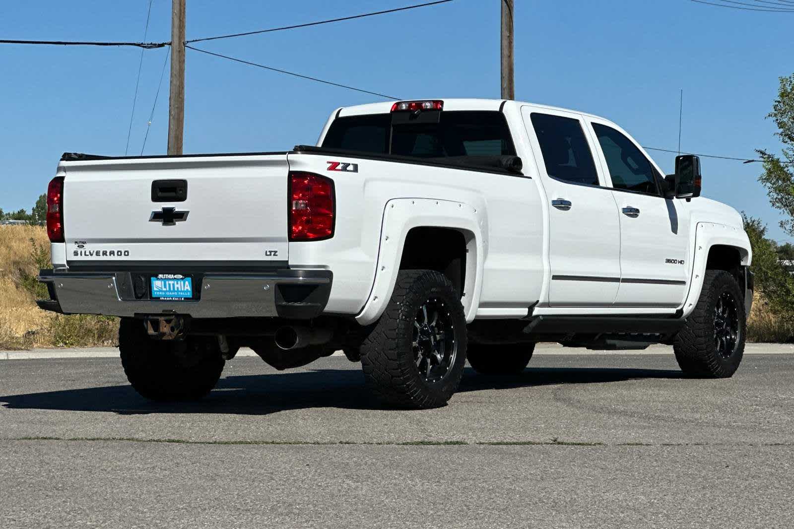 2018 Chevrolet Silverado 3500 LTZ 2