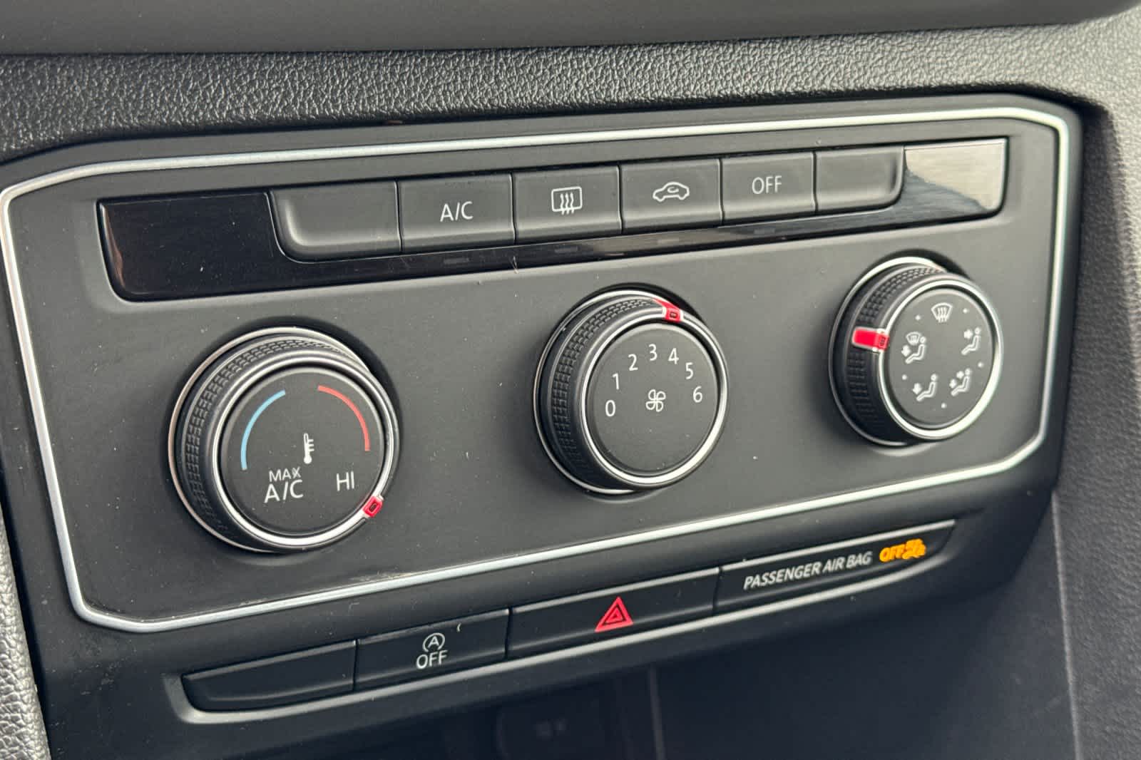 Thumbnail: 2021 Volkswagen Atlas - 20