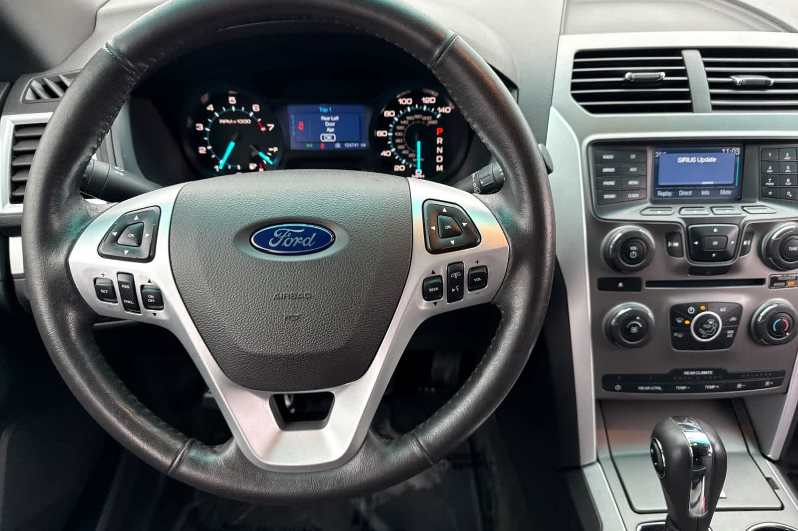 Thumbnail: 2015 Ford Explorer - 14