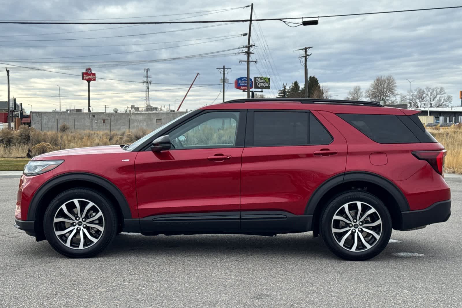 Thumbnail: 2025 Ford Explorer - 5