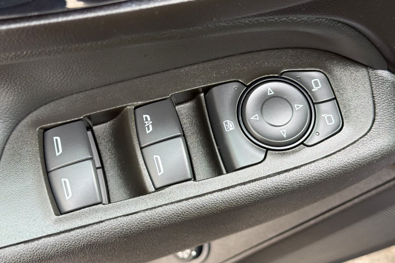 Thumbnail: 2024 Chevrolet Equinox - 13