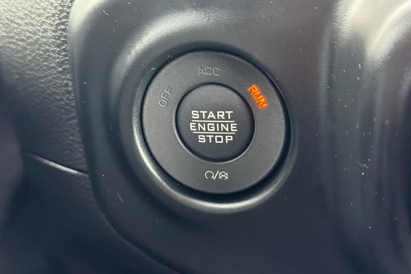 Thumbnail: 2022 Jeep Wrangler - 23