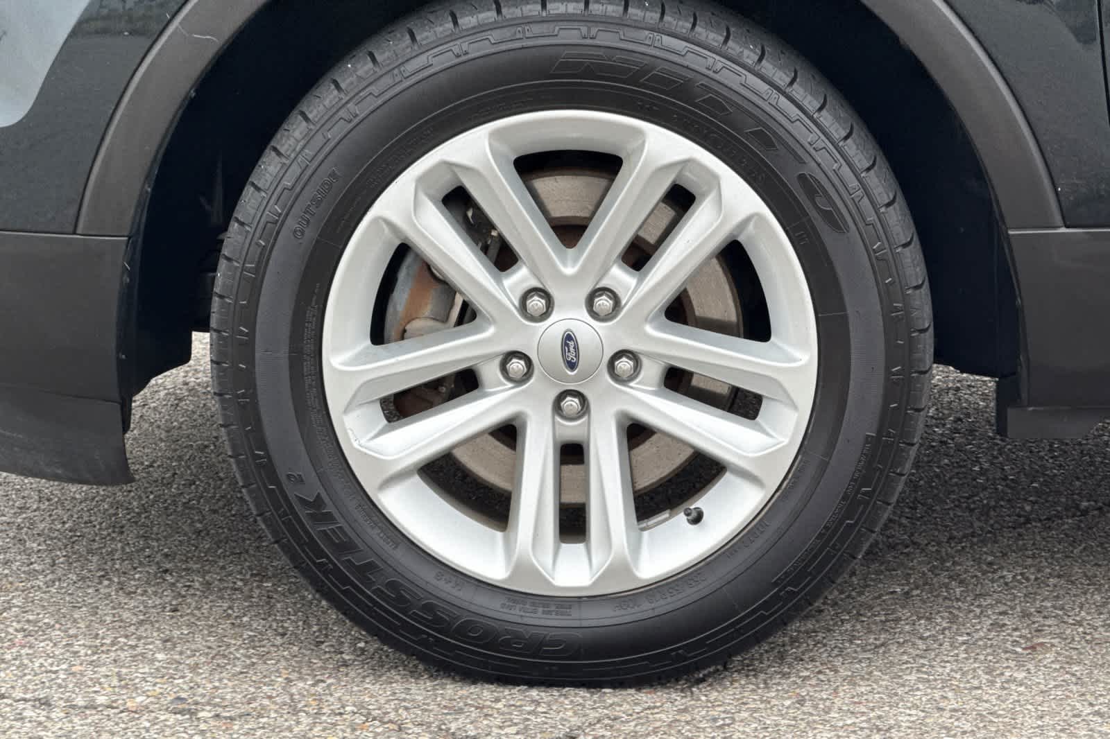 Thumbnail: 2015 Ford Explorer - 25