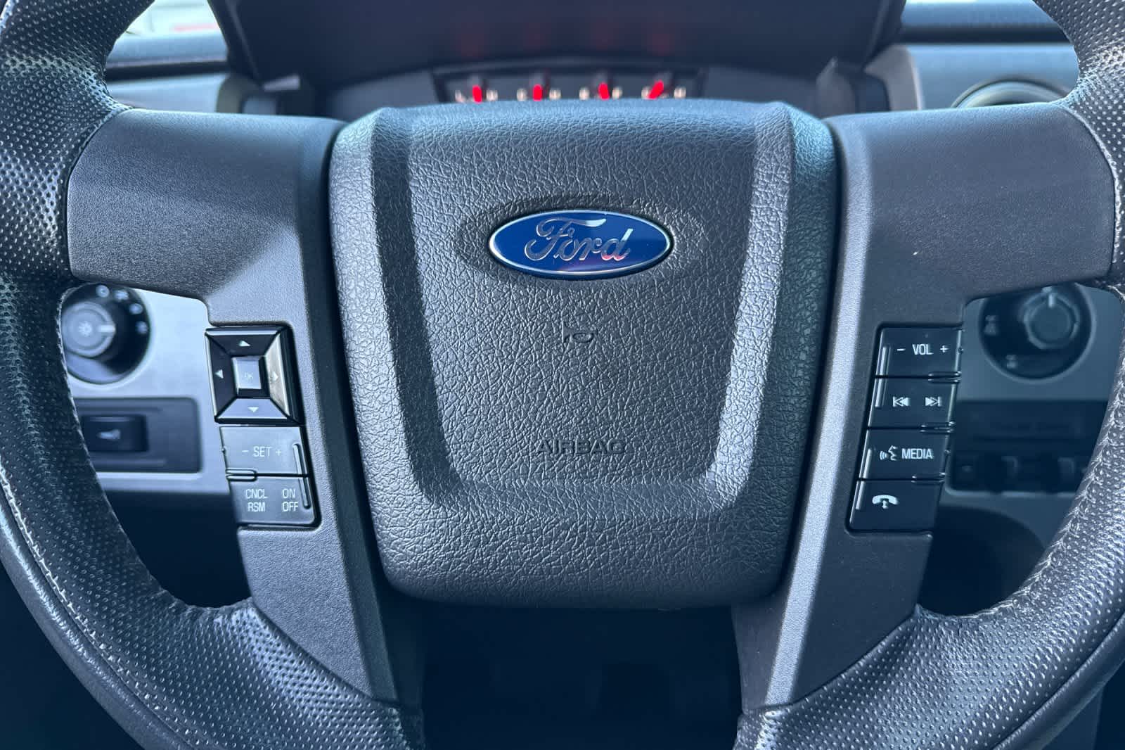 Thumbnail: 2014 Ford F-150 - 21