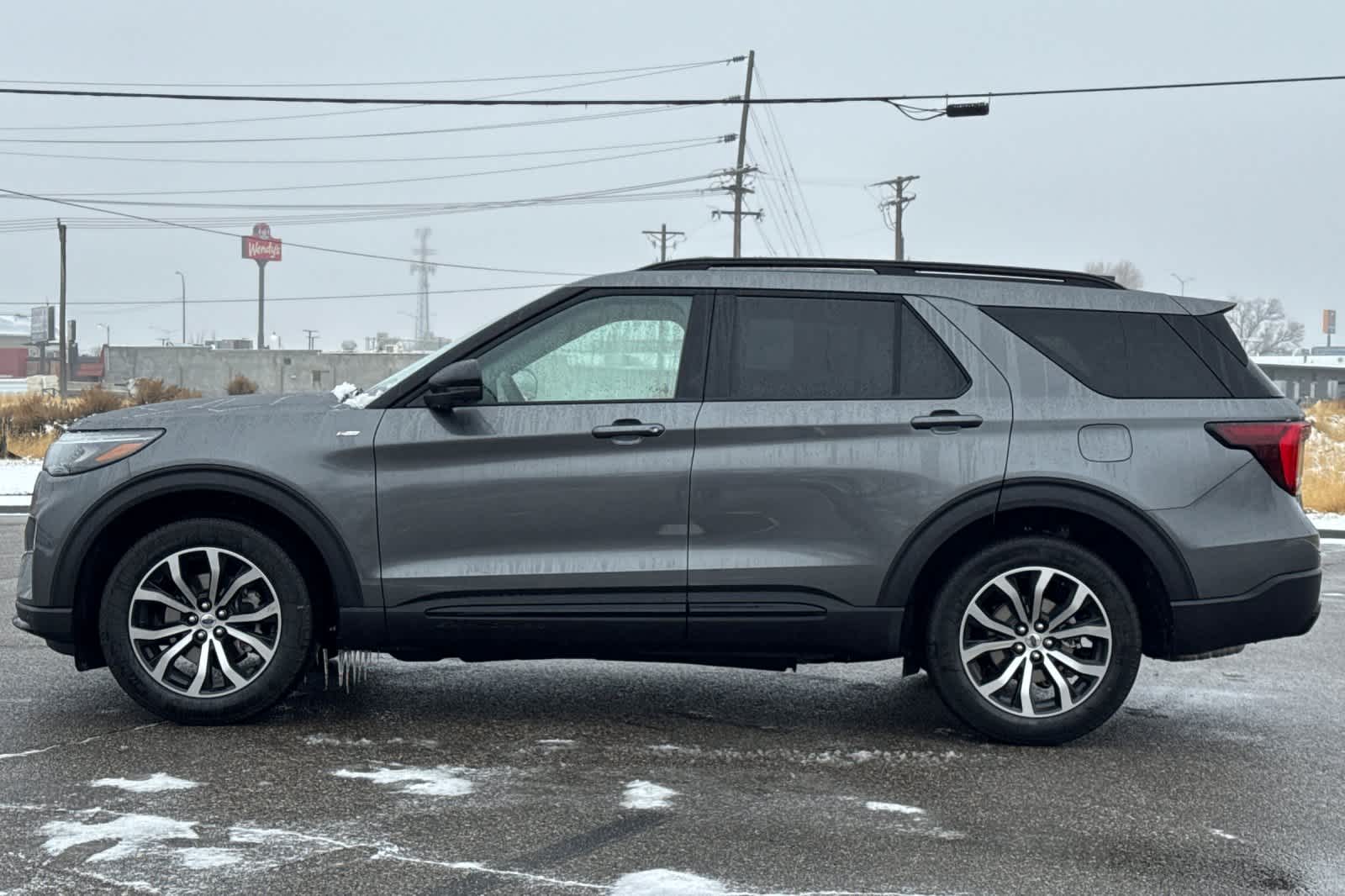 Thumbnail: 2026 Ford Explorer - 5