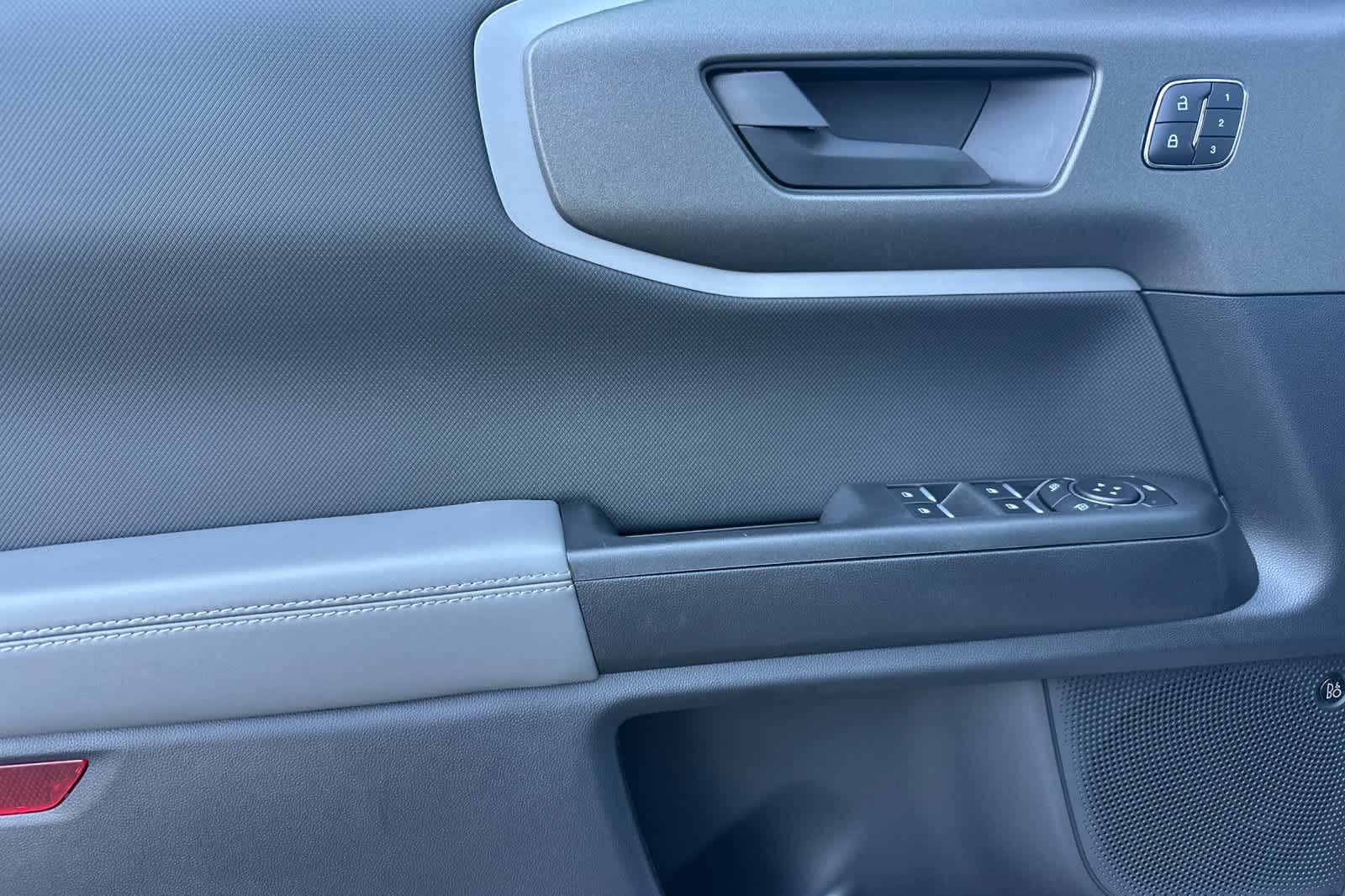 Thumbnail: 2025 Ford Bronco Sport - 12