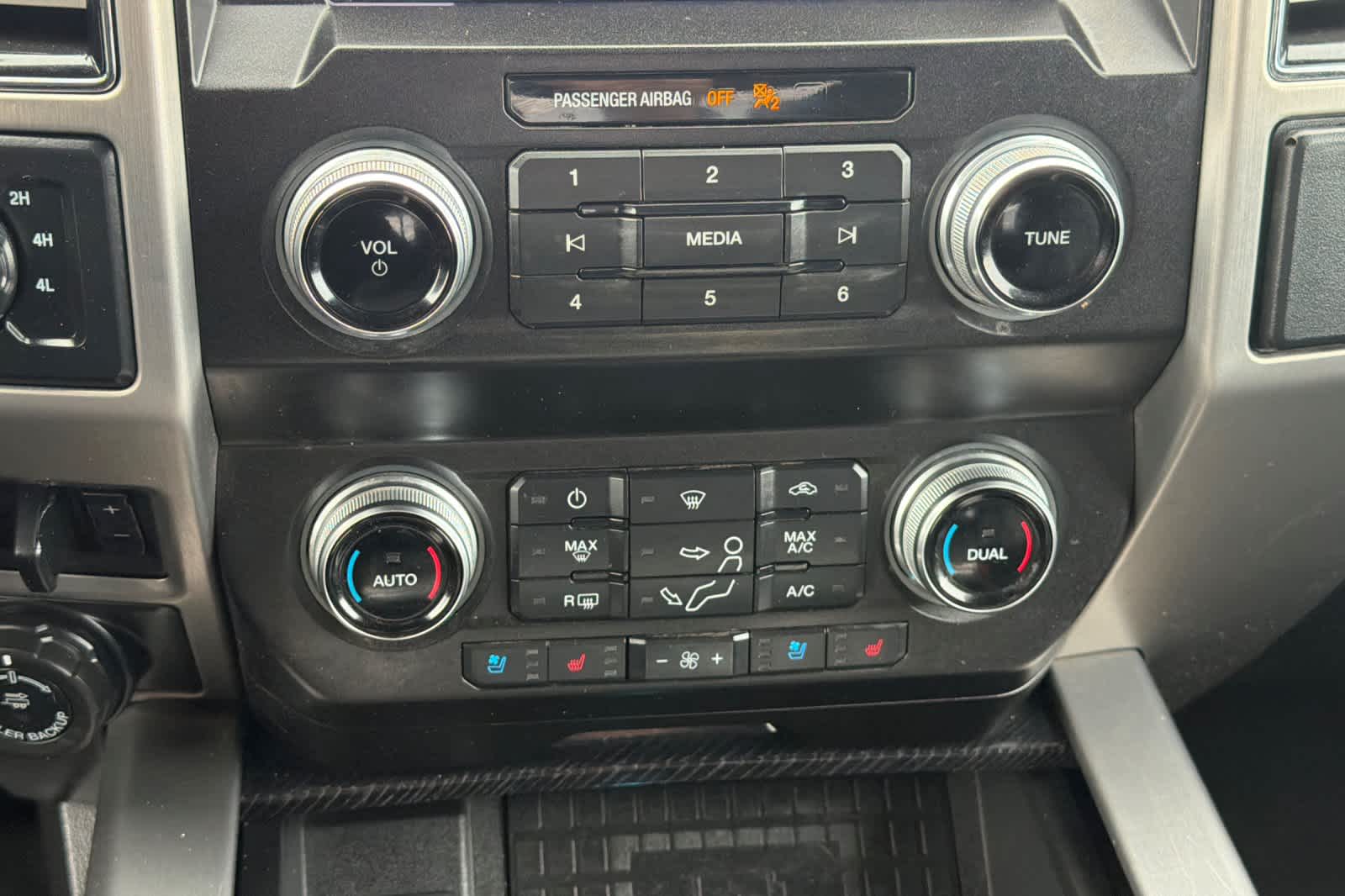 Thumbnail: 2021 Ford F-250 - 20