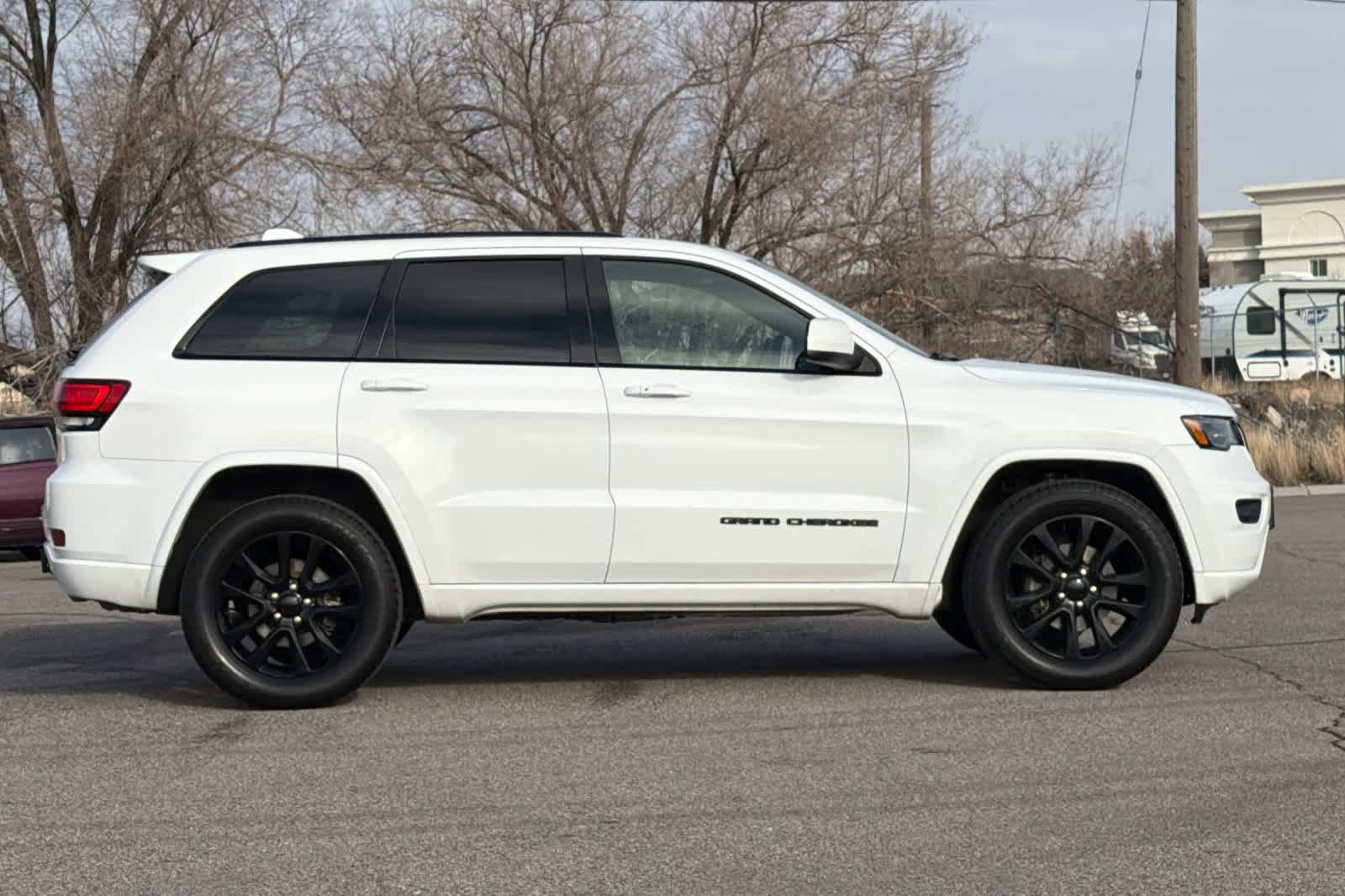 Thumbnail: 2020 Jeep Grand Cherokee - 8