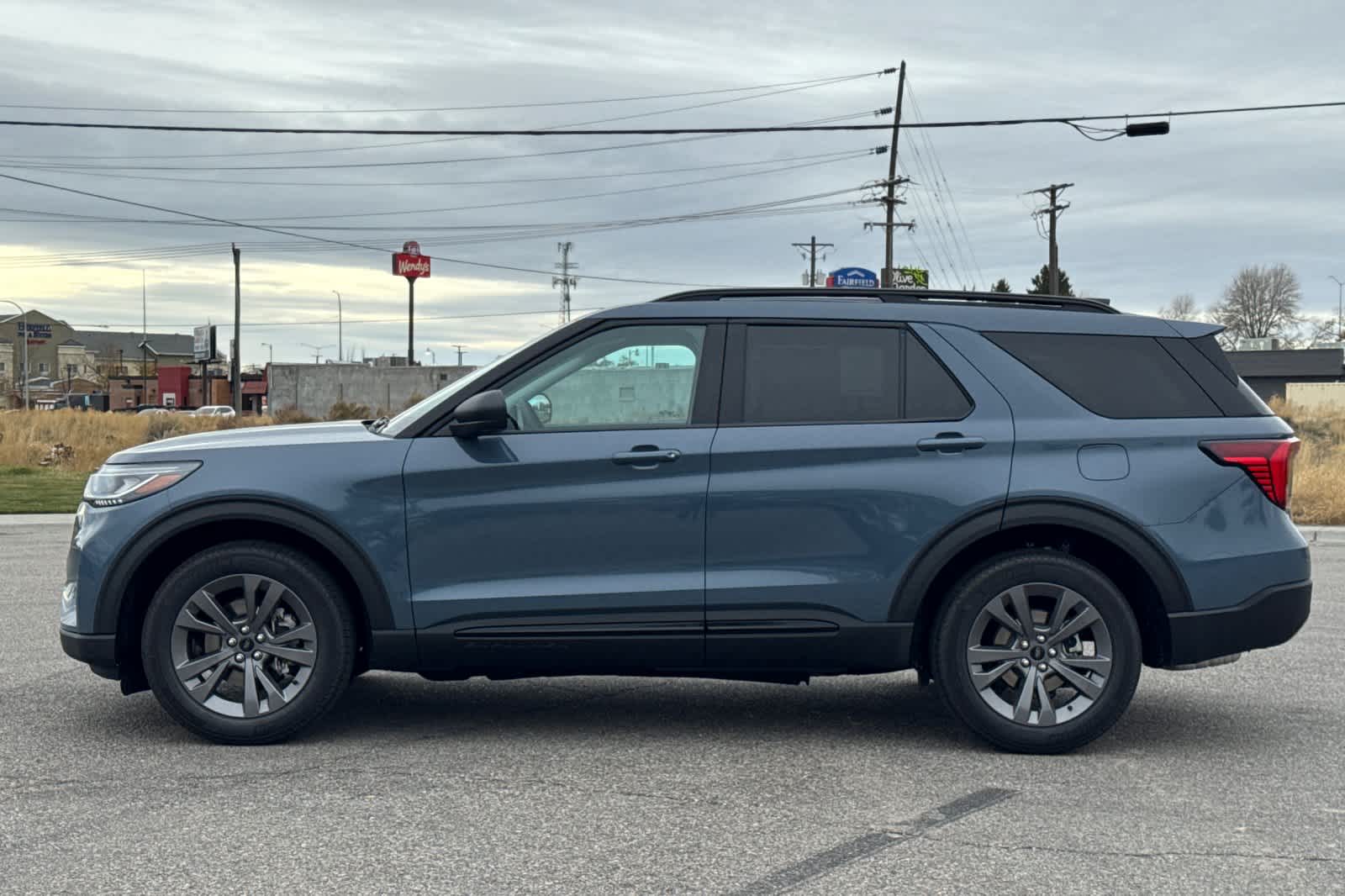 Thumbnail: 2026 Ford Explorer - 5