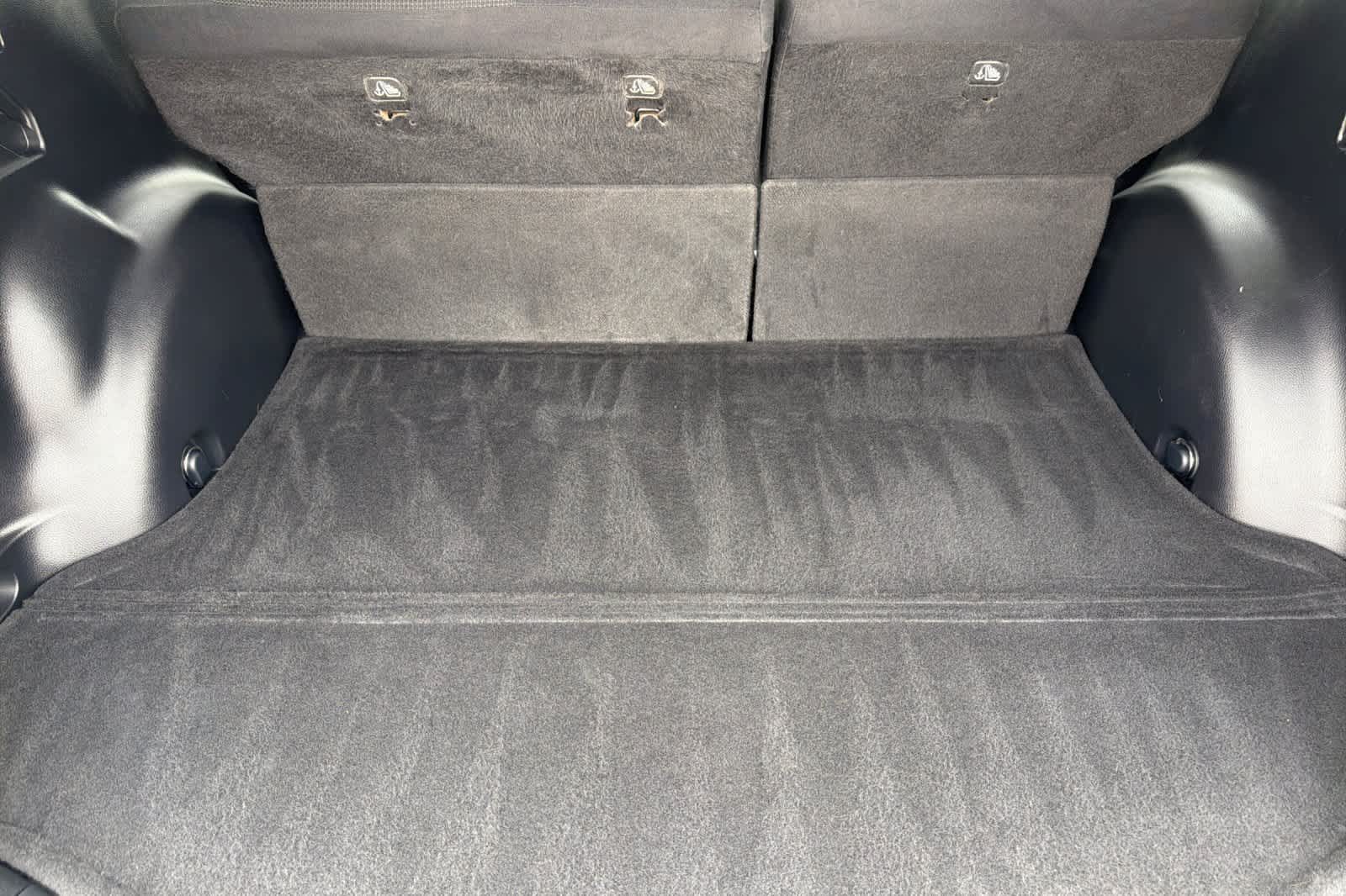 Thumbnail: 2018 Toyota RAV4 - 15