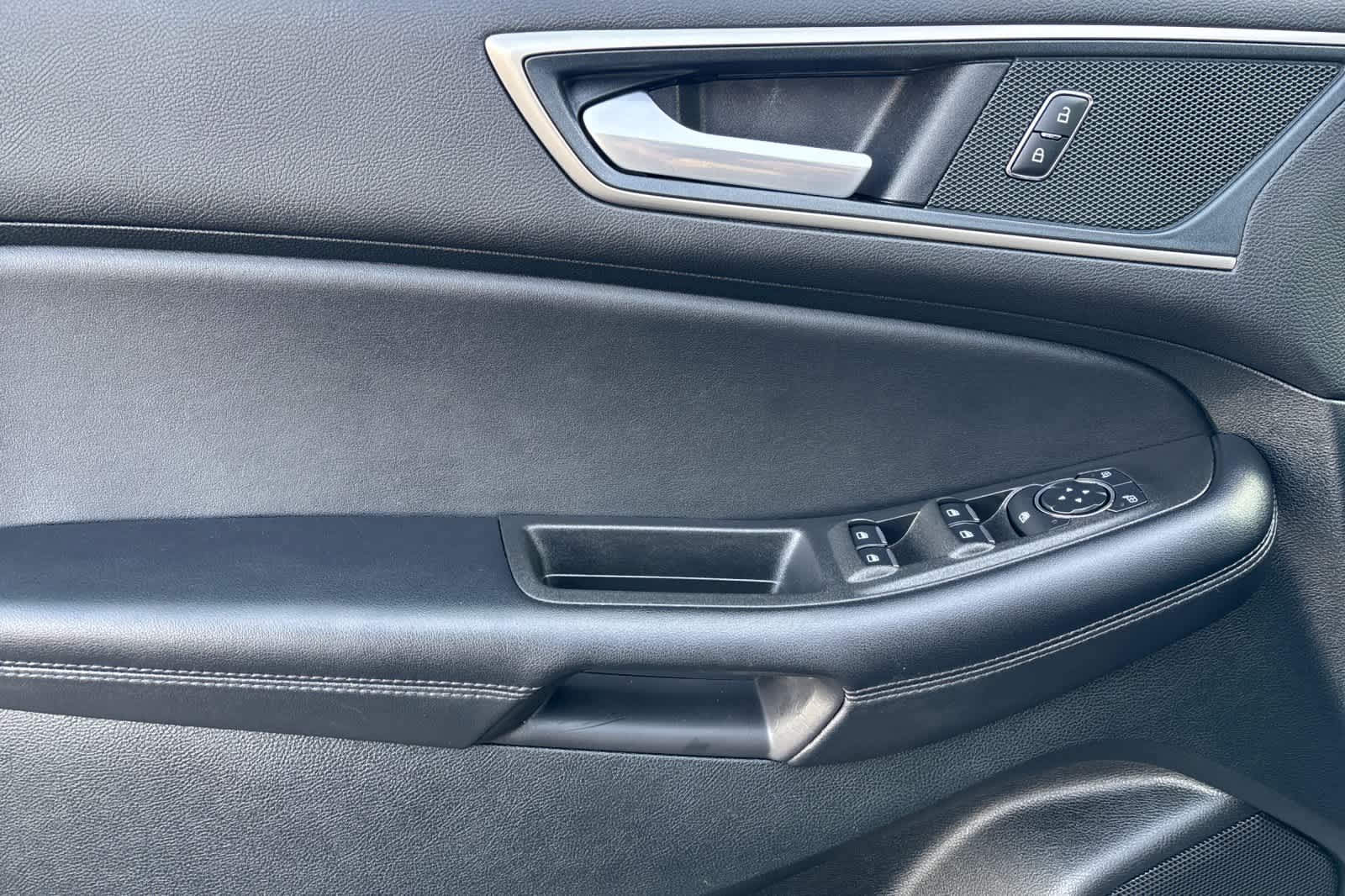 Thumbnail: 2024 Ford Edge - 12