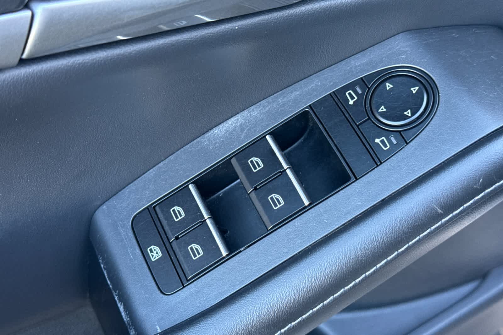 Thumbnail: 2023 Mazda CX-30 - 13