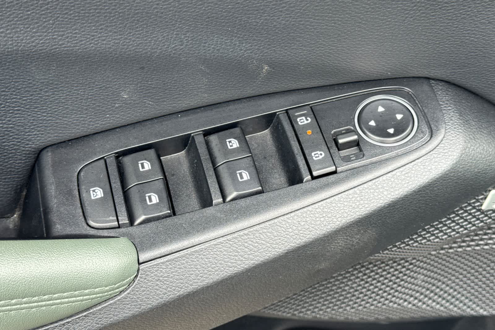 Thumbnail: 2024 Kia Seltos - 13