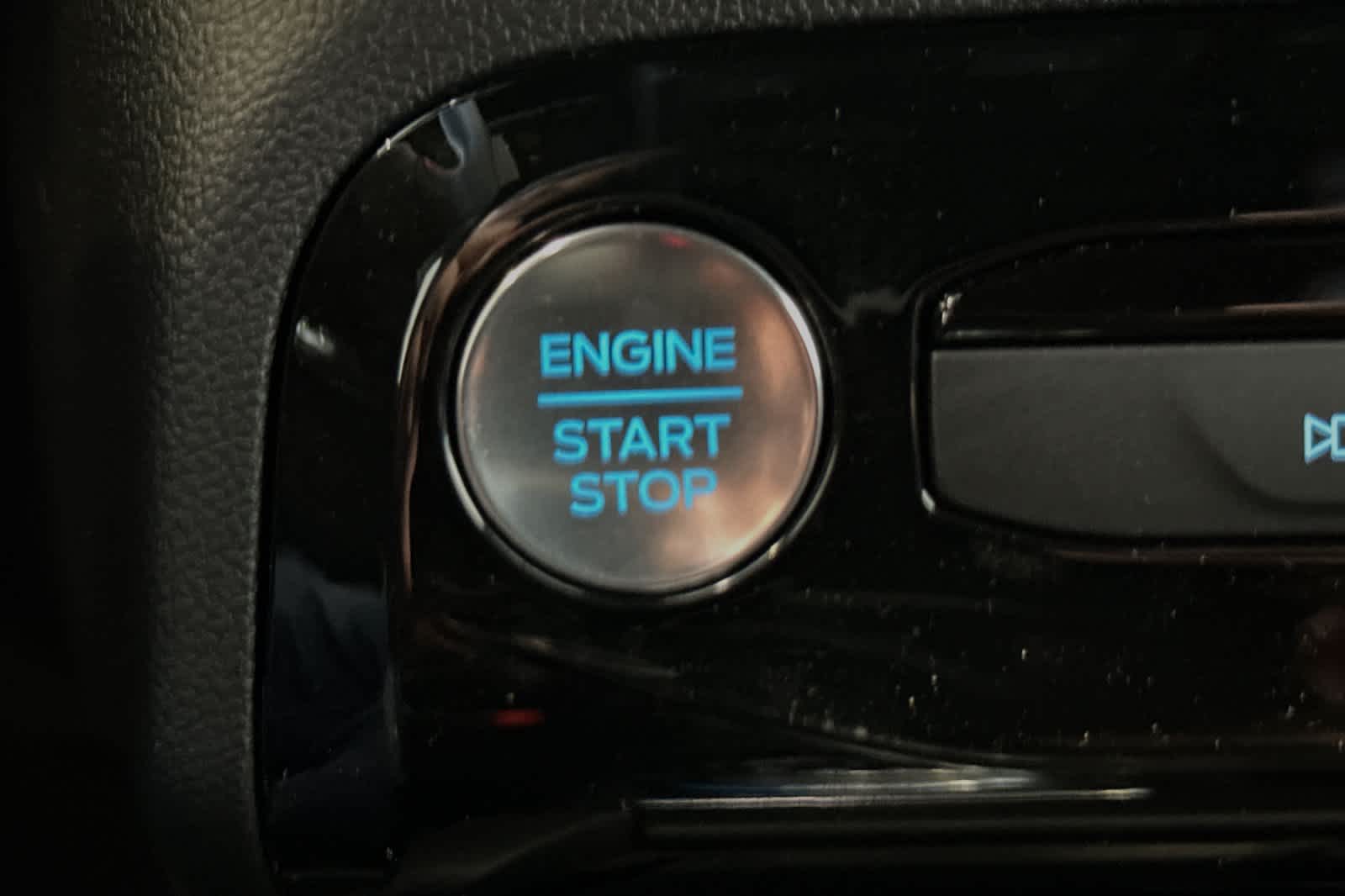 2024 Ford Escape ST-Line Select 23