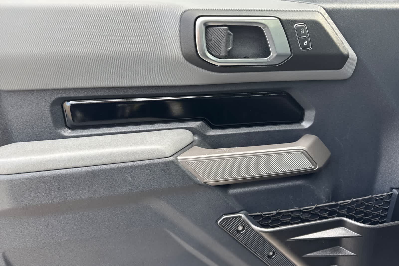 Thumbnail: 2022 Ford Bronco - 12