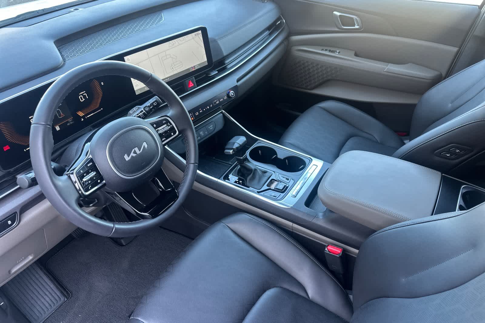 Thumbnail: 2025 Kia Carnival - 11