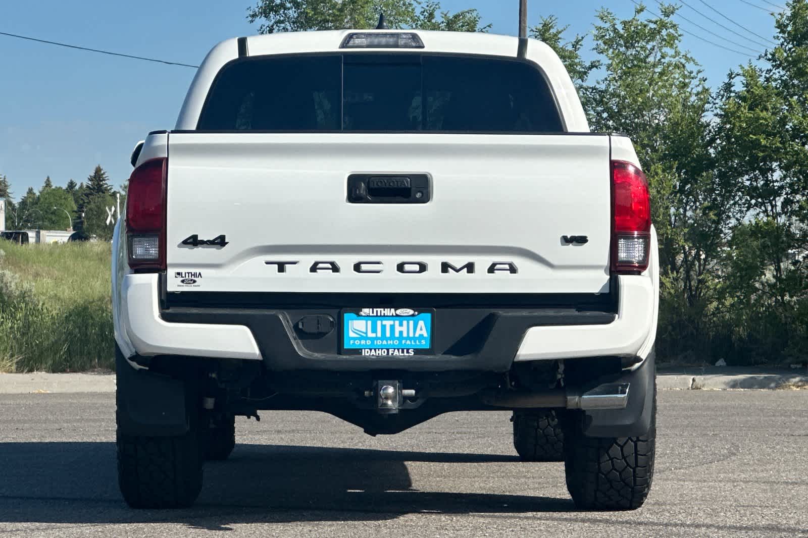 Thumbnail: 2021 Toyota Tacoma - 7