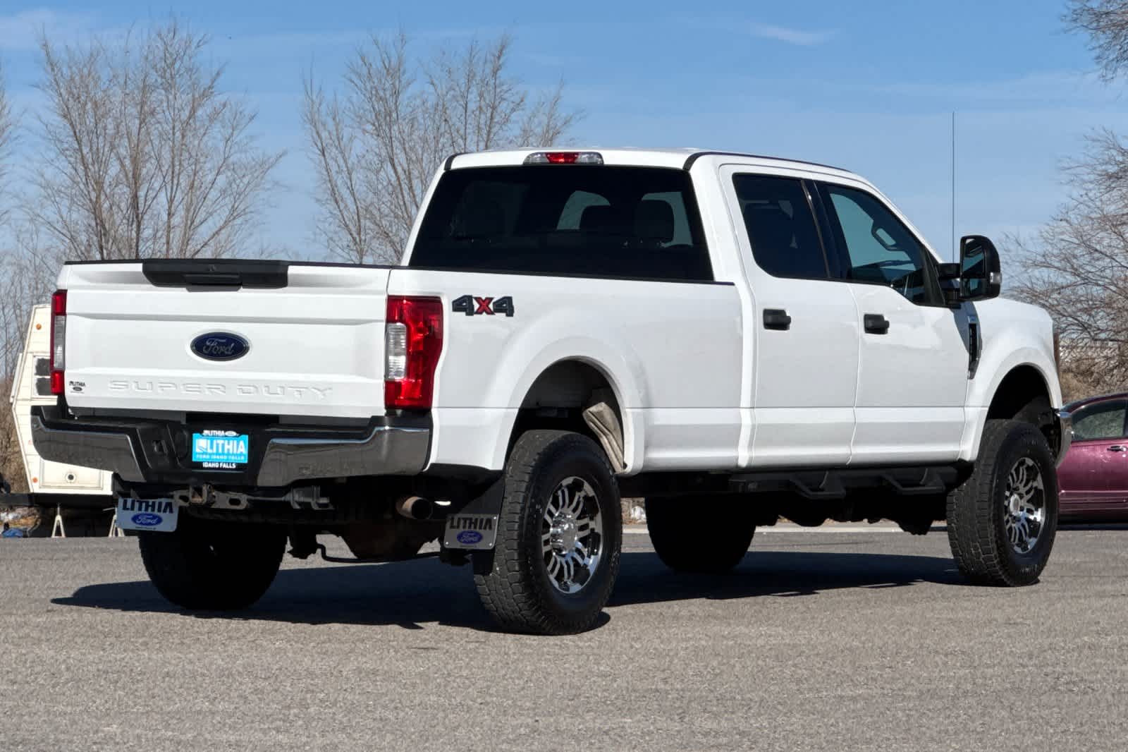 2018 Ford F-350 XLT photo 2
