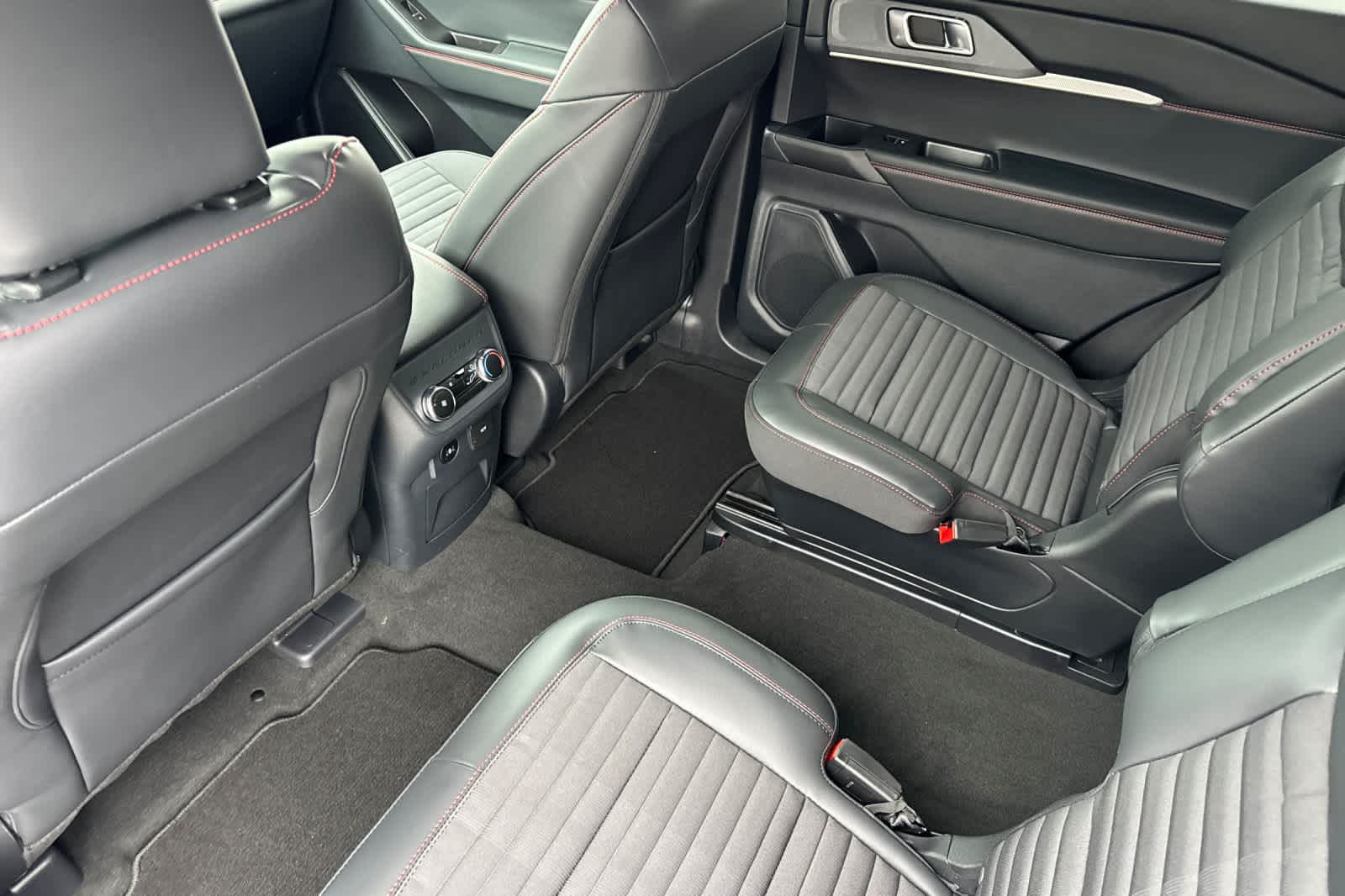 Thumbnail: 2026 Ford Explorer - 4