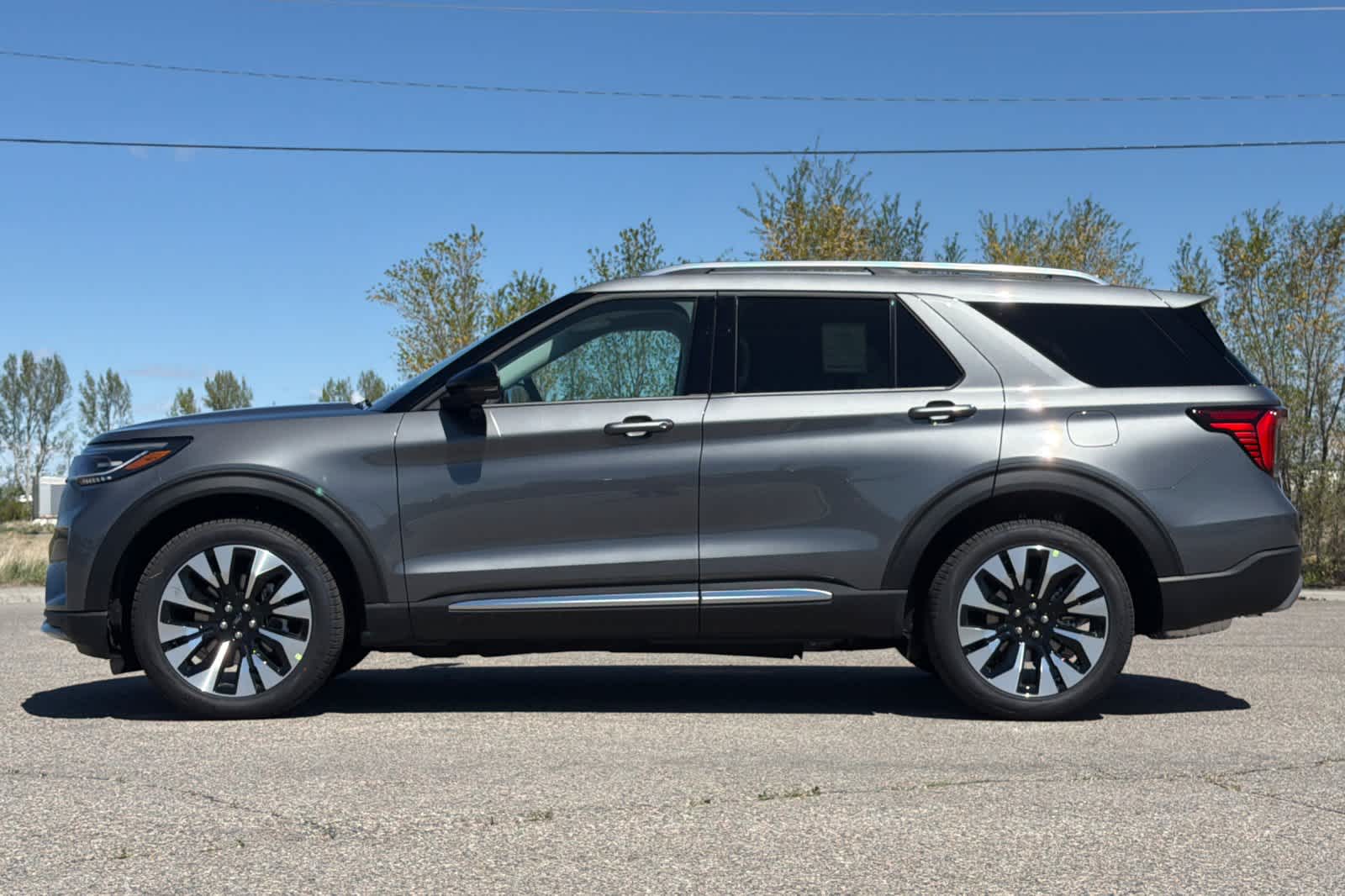 Thumbnail: 2026 Ford Explorer - 5