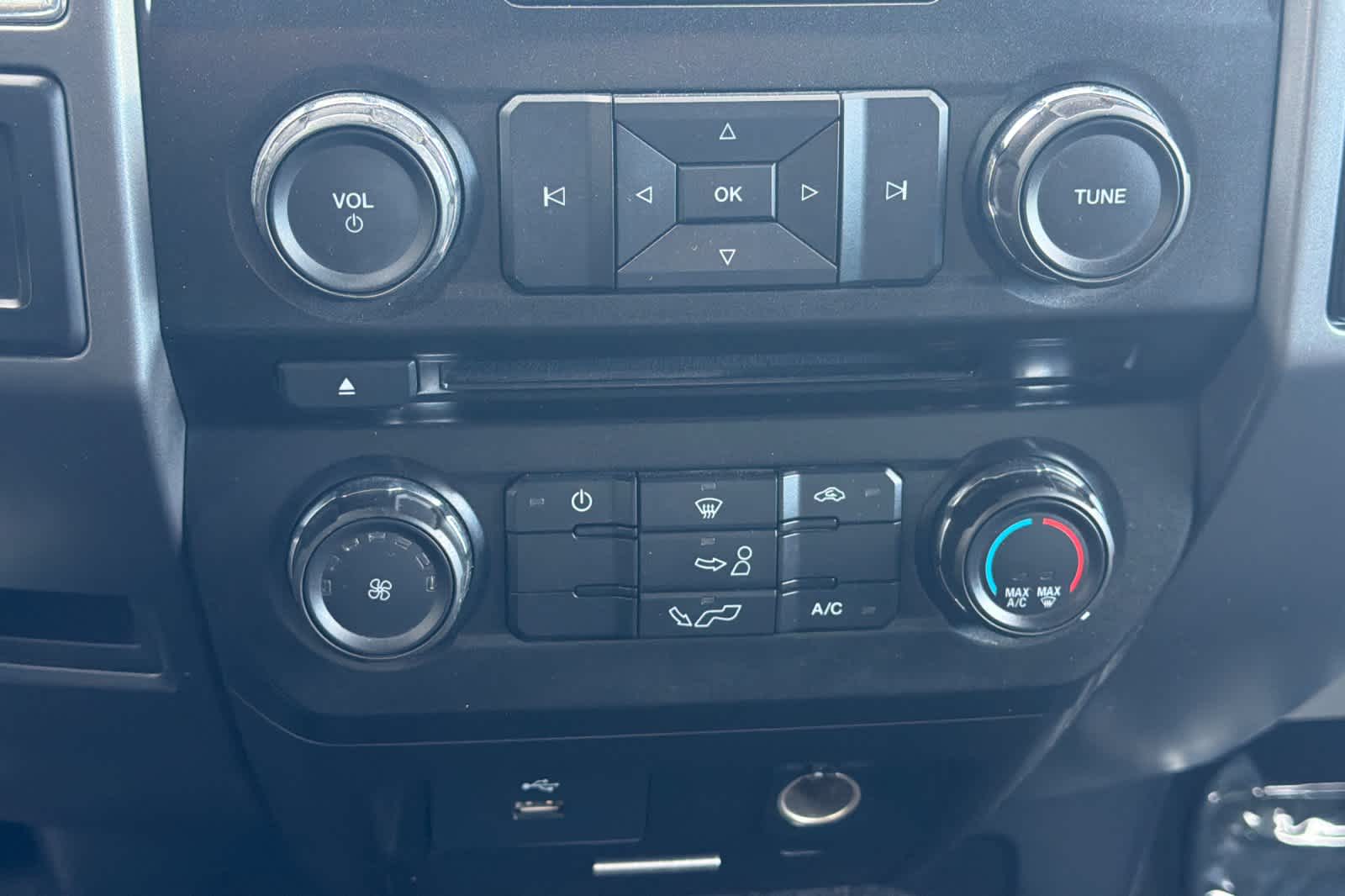 Thumbnail: 2016 Ford F-150 - 18