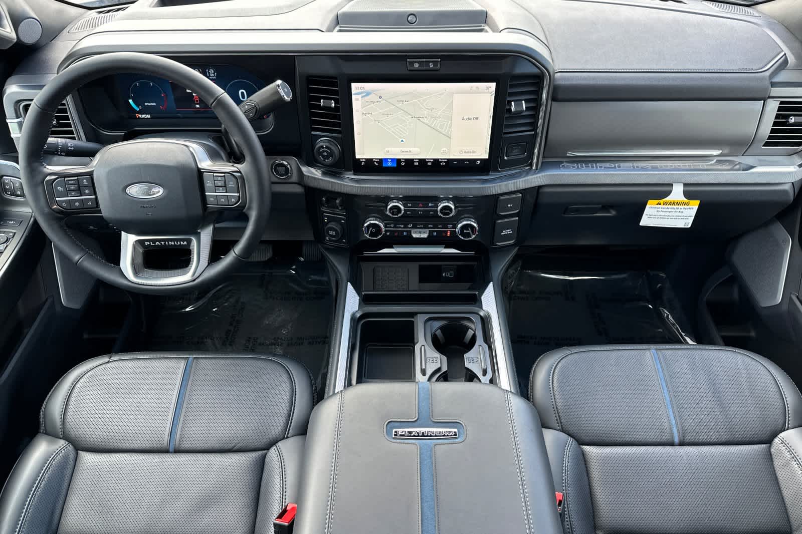 2025 Ford F-350 Platinum photo 3
