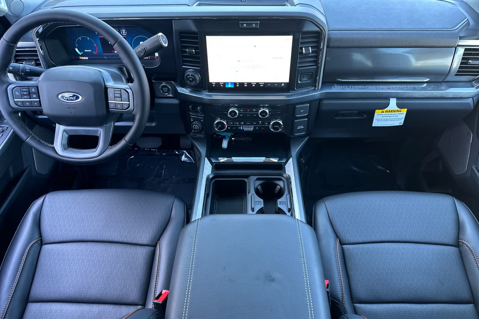 2025 Ford F-350 Lariat photo 3