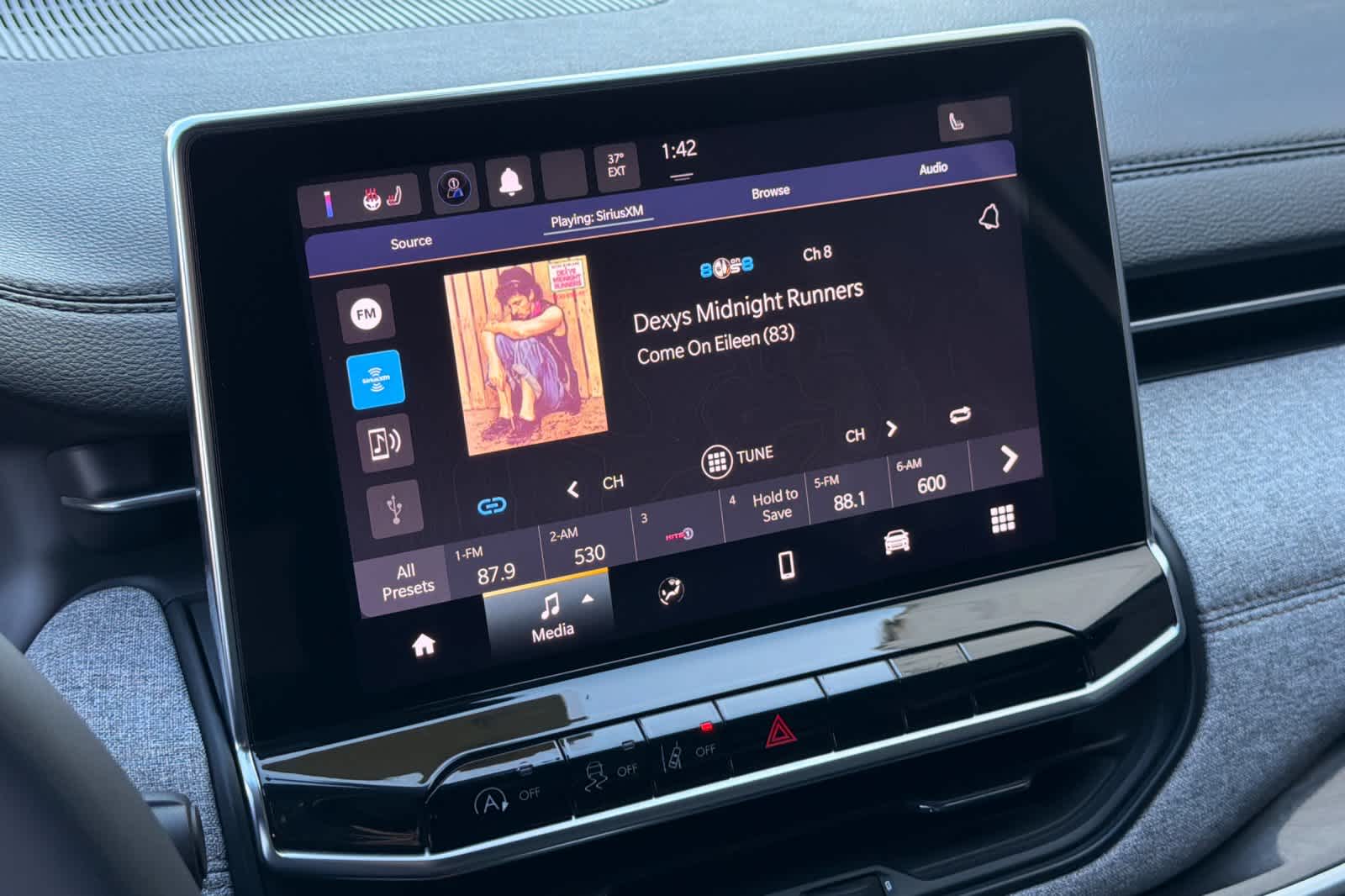 Thumbnail: 2023 Jeep Compass - 18