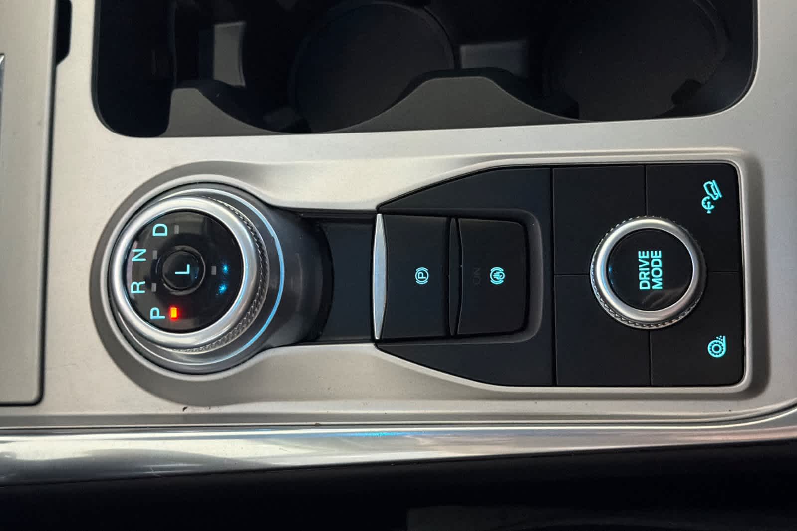 Thumbnail: 2023 Ford Explorer - 21