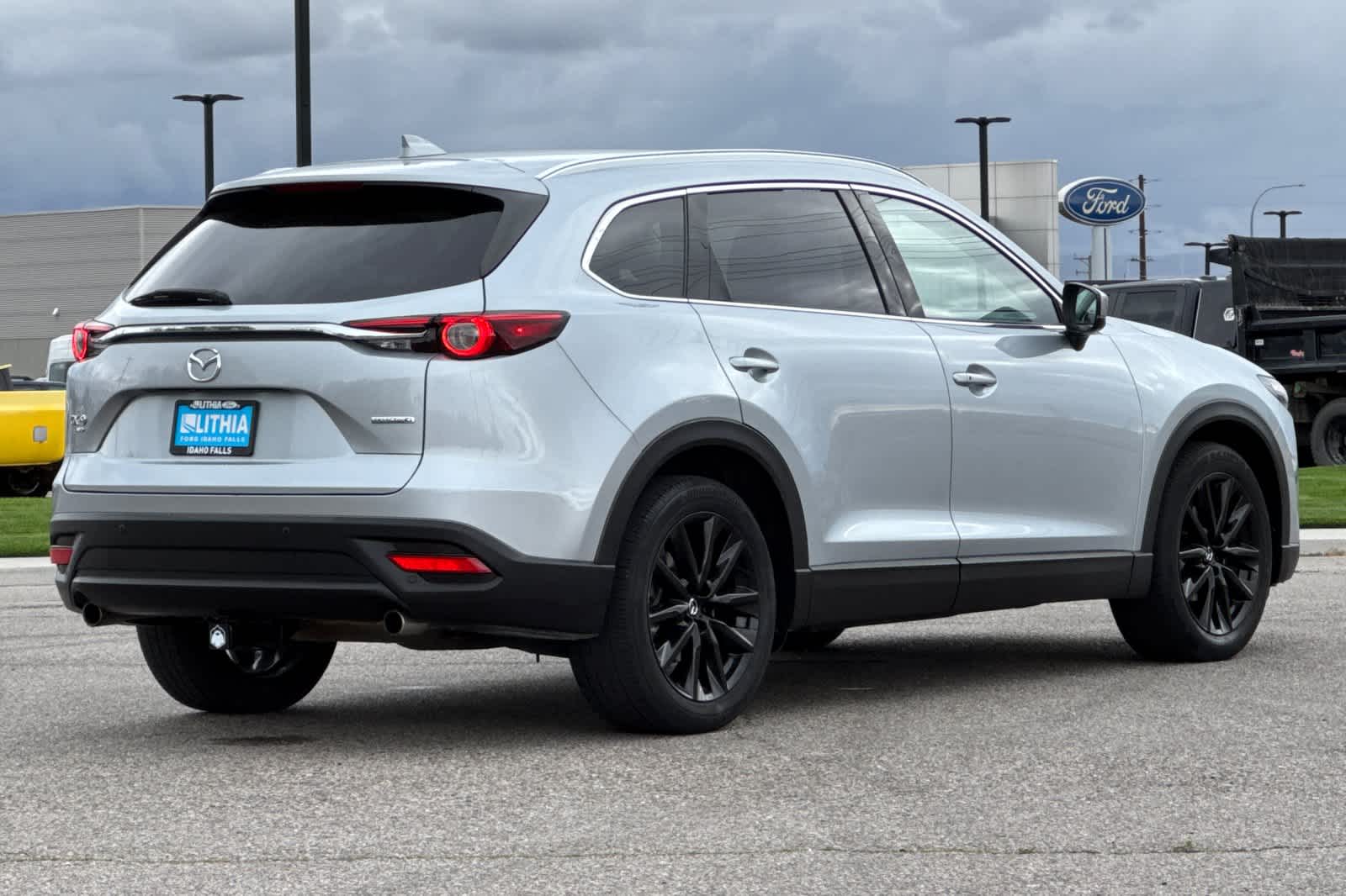 2022 Mazda CX-9 Touring photo 2