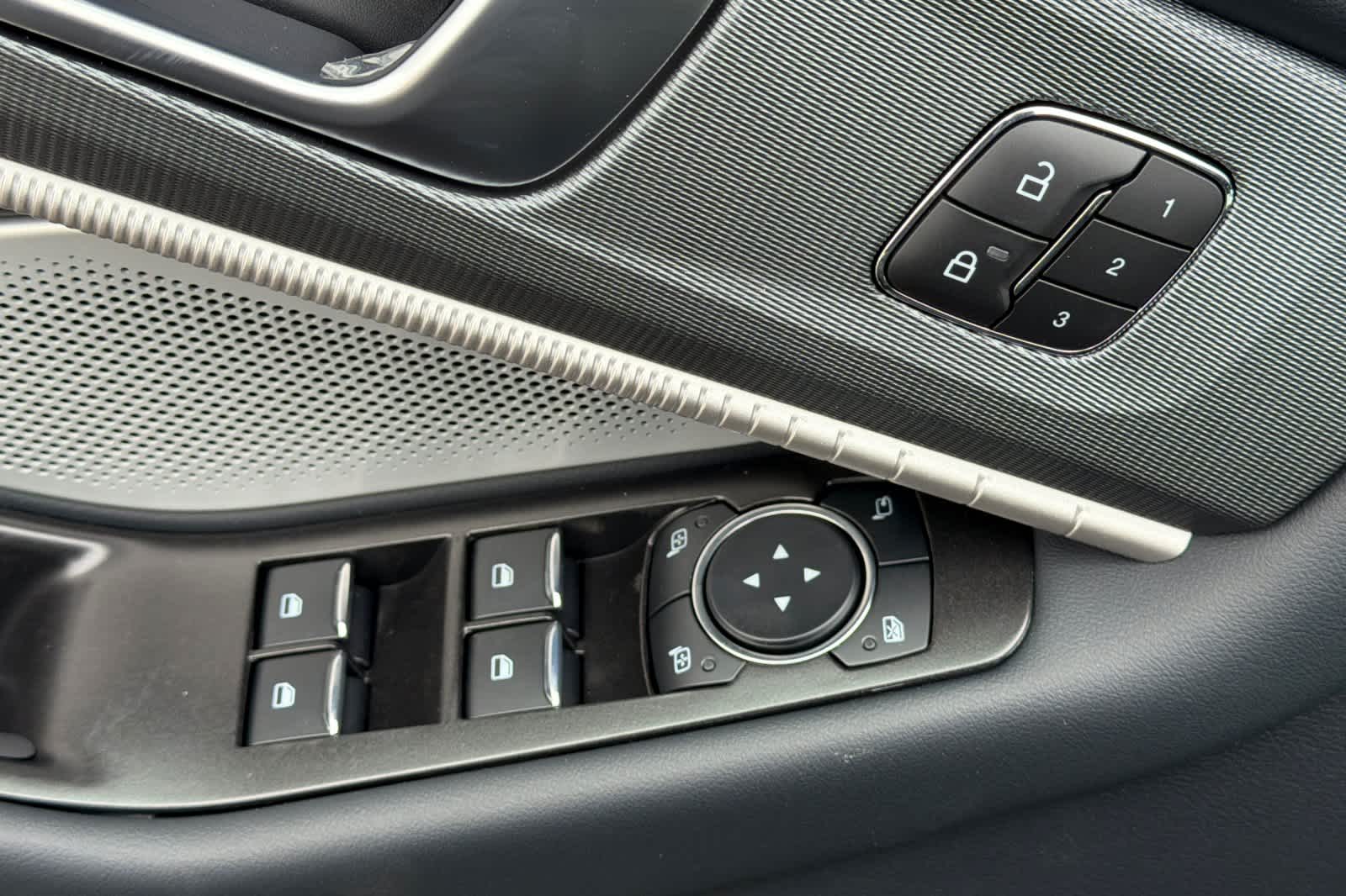 Thumbnail: 2026 Ford Explorer - 13