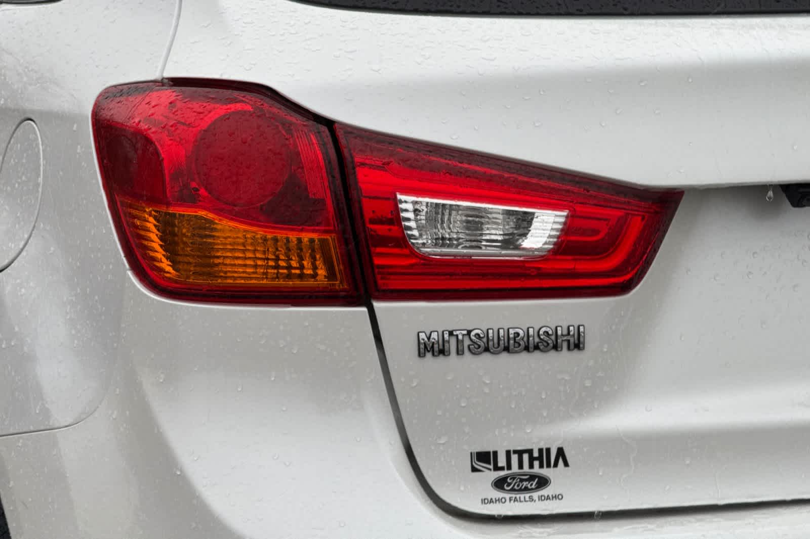 Thumbnail: 2015 Mitsubishi Outlander Sport - 25