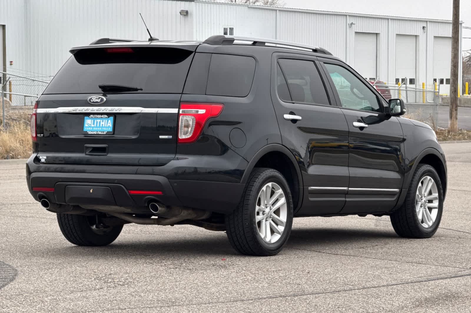 Thumbnail: 2015 Ford Explorer - 2