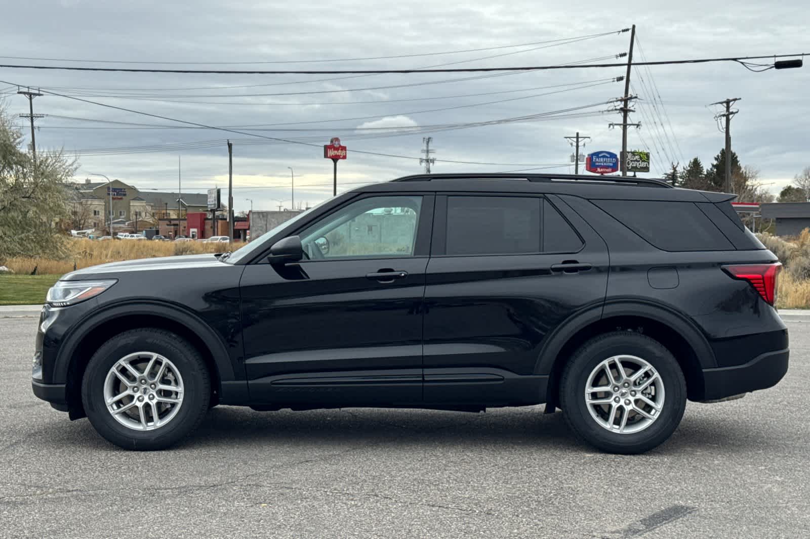 Thumbnail: 2026 Ford Explorer - 5