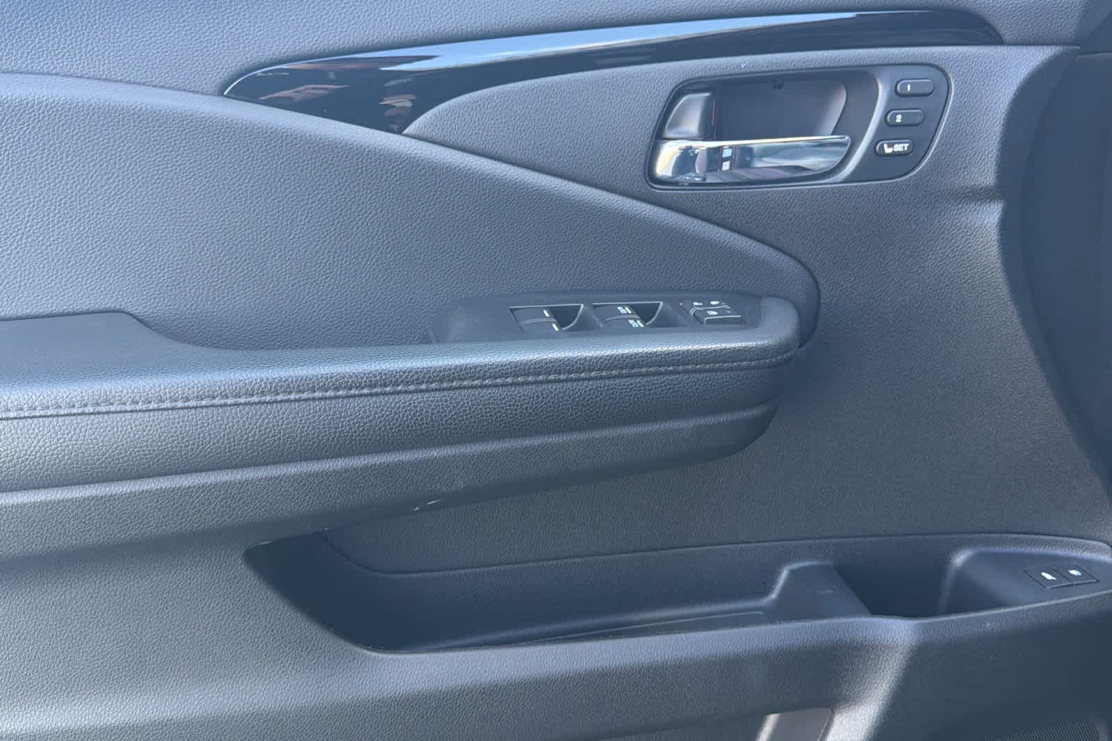 Thumbnail: 2021 Honda Passport - 12