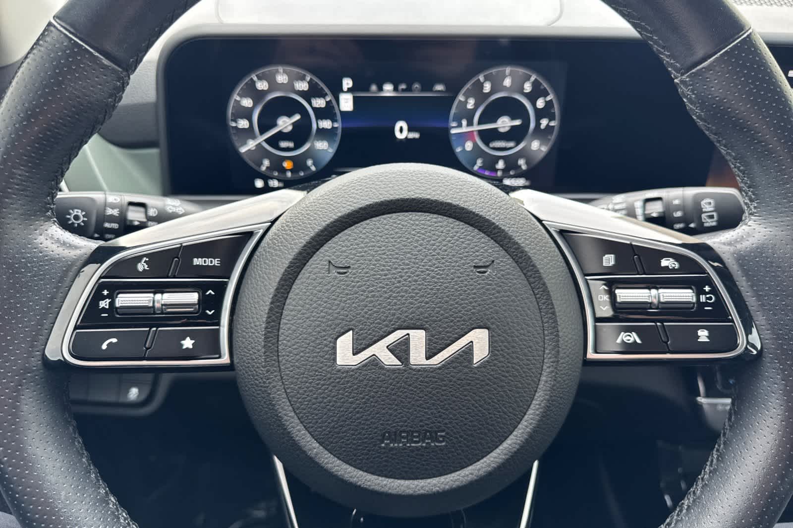 Thumbnail: 2024 Kia Seltos - 24