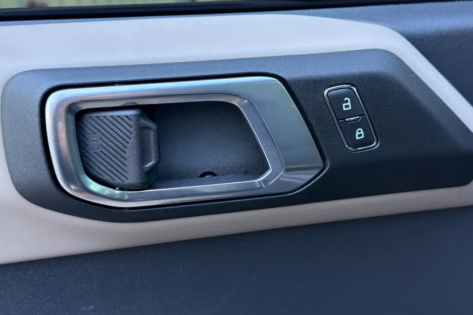 Thumbnail: 2024 Ford Bronco - 13