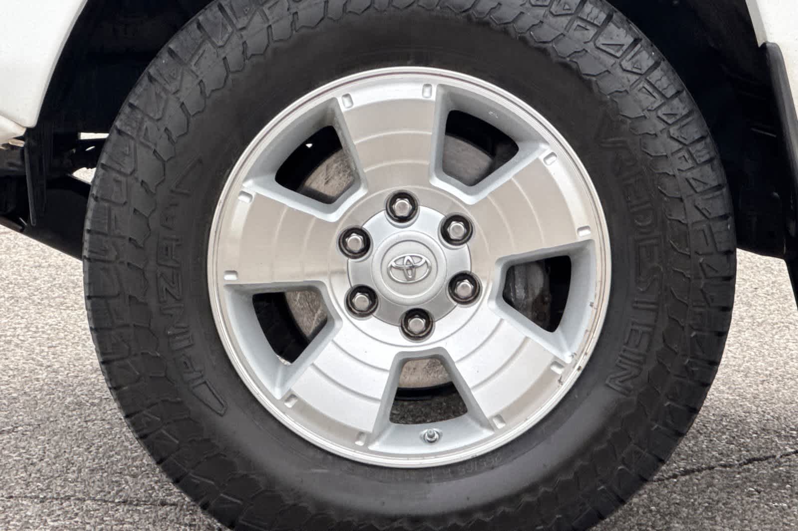 Thumbnail: 2015 Toyota Tacoma - 24