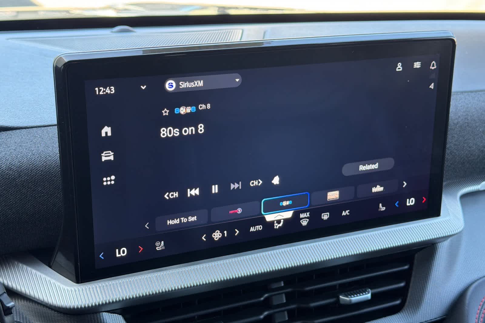 2025 Ford Explorer ST-LINE - Photo 19
