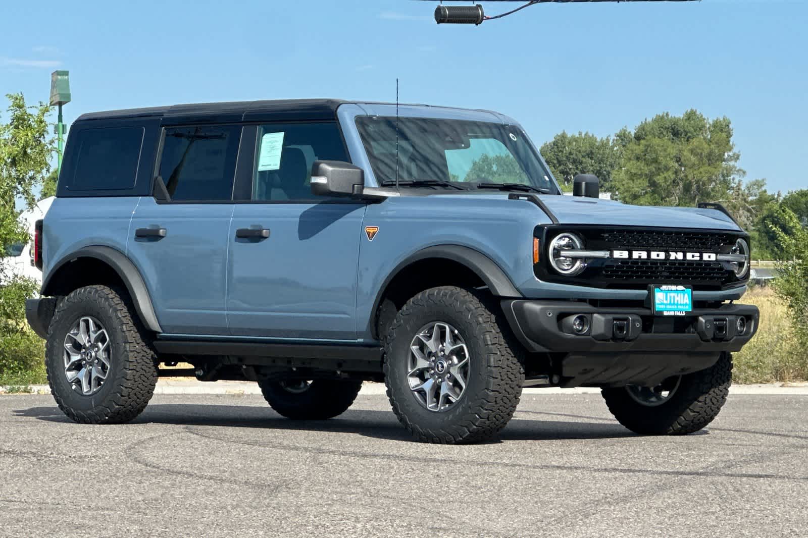 Thumbnail: 2025 Ford Bronco - 9