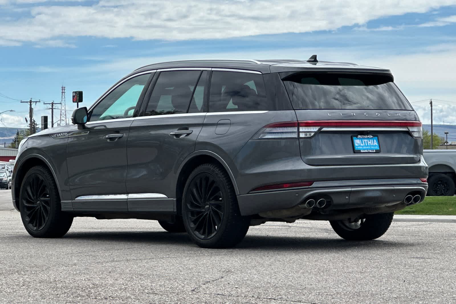 Thumbnail: 2022 Lincoln Aviator - 6
