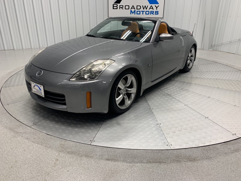 2006 Nissan 350Z Grand Touring 1