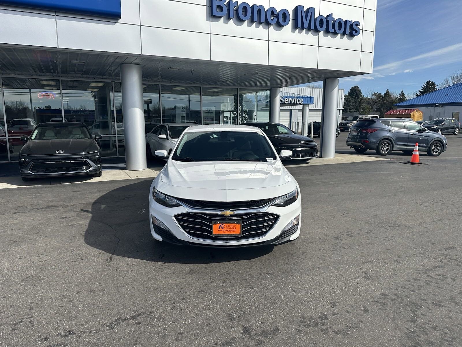 Used 2021 Chevrolet Malibu 1LT with VIN 1G1ZD5ST4MF036933 for sale in Boise, ID