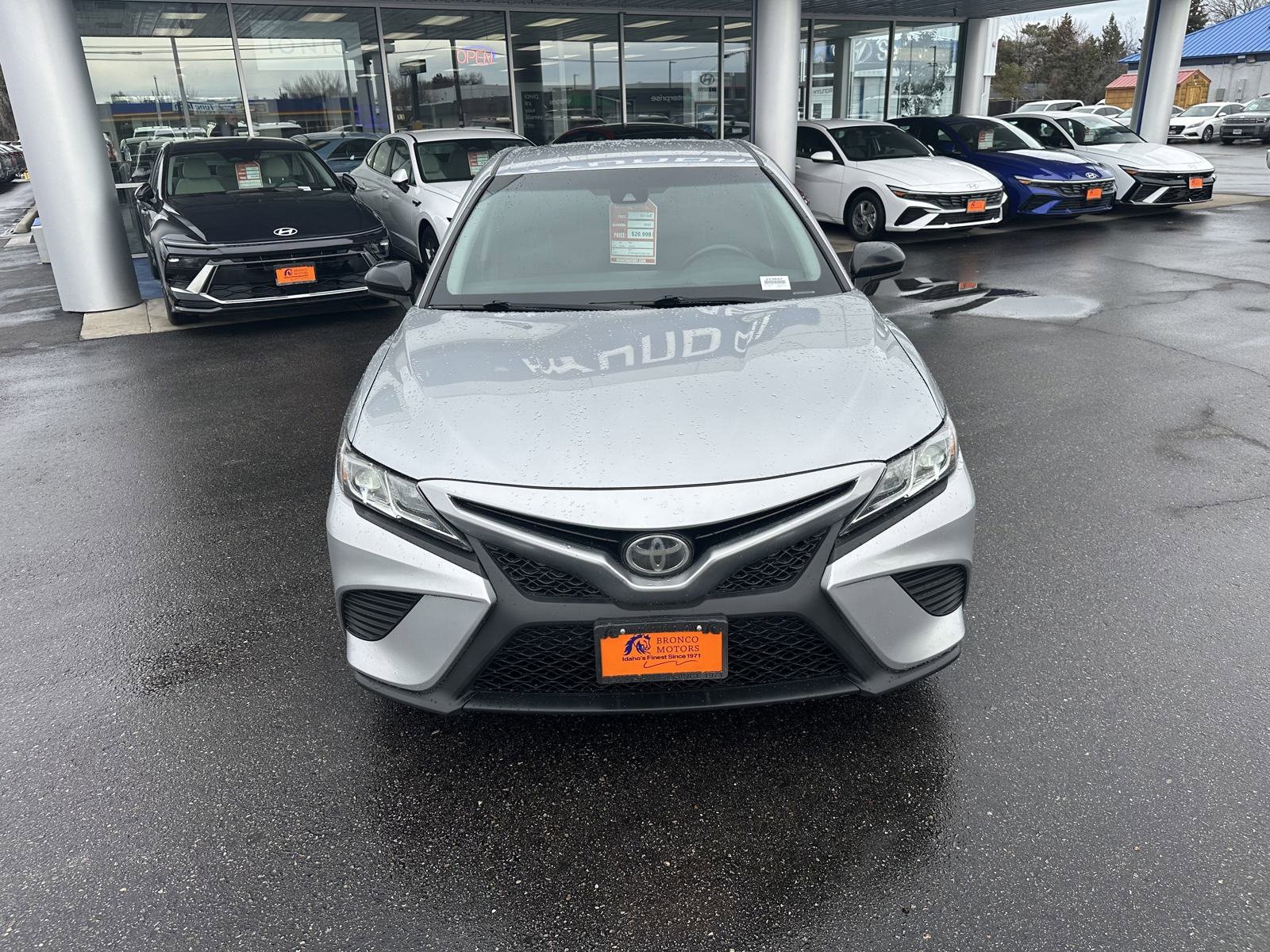 Used 2018 Toyota Camry SE with VIN 4T1B11HK7JU081246 for sale in Boise, ID