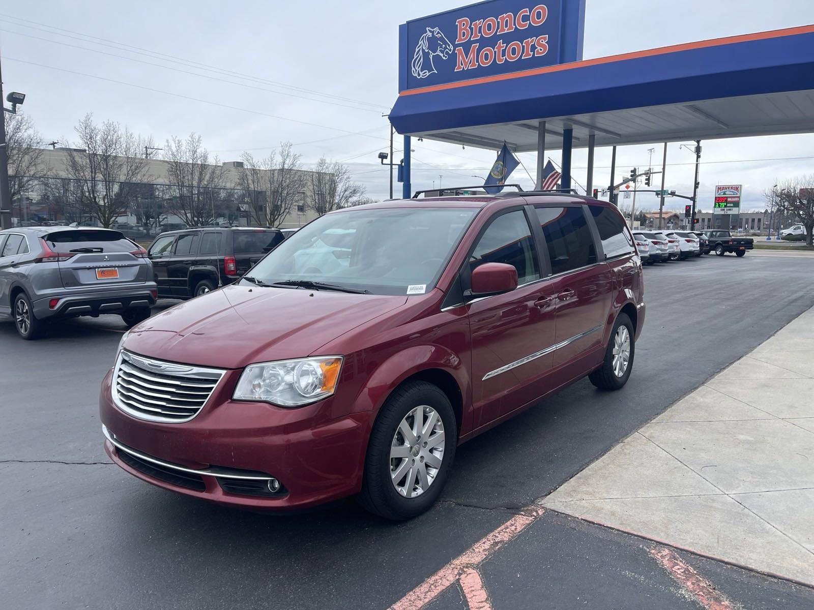 Used 2014 Chrysler Town & Country Touring with VIN 2C4RC1BG2ER271122 for sale in Boise, ID