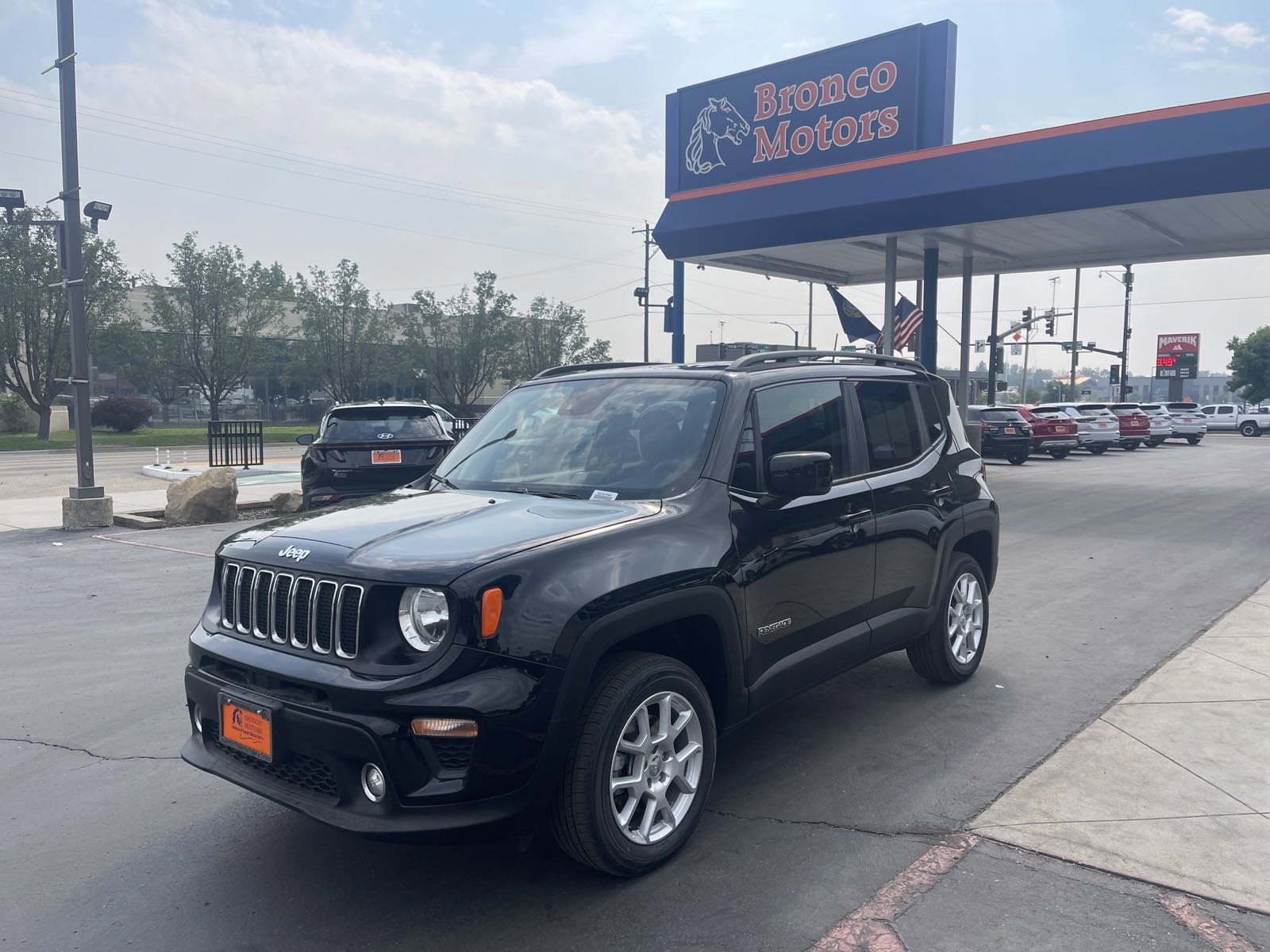 Used 2021 Jeep Renegade Latitude with VIN ZACNJDBB6MPM53190 for sale in Boise, ID