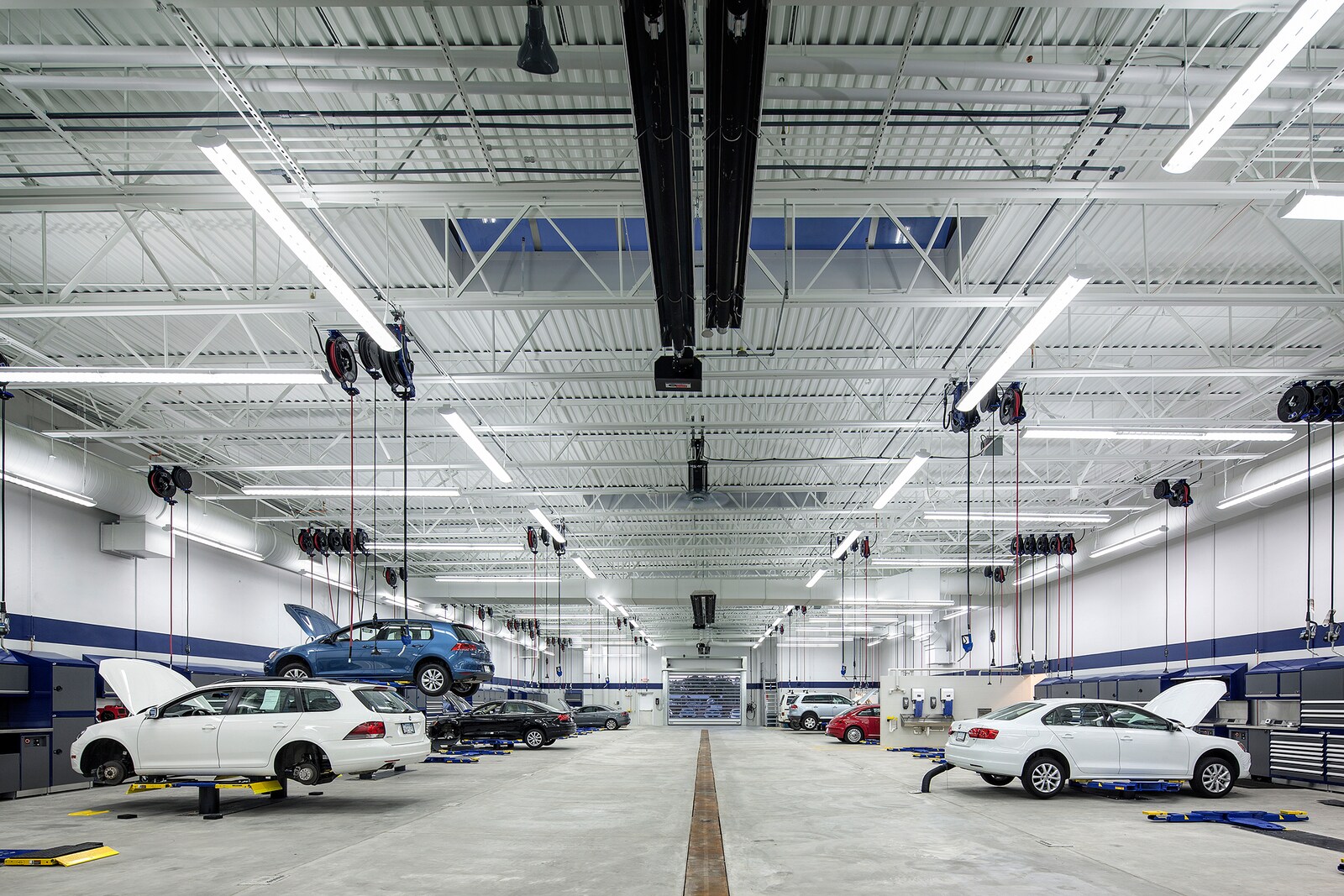 Luther Brookdale Volkswagen Volkswagen Dealership in Brooklyn Center, MN