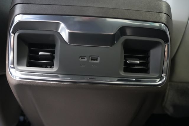 2026 GMC Sierra 1500 SLT - Photo 14