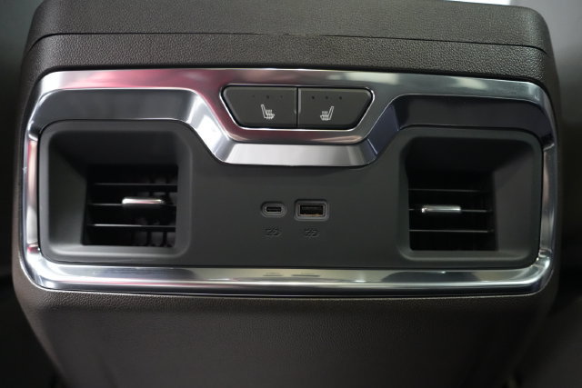 2026 GMC Sierra 1500 SLT - Photo 14
